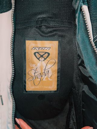 Chaqueta Moto Strada Ixon Negra y Rosa