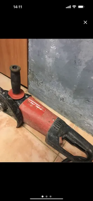 Amoladora Hilti D230