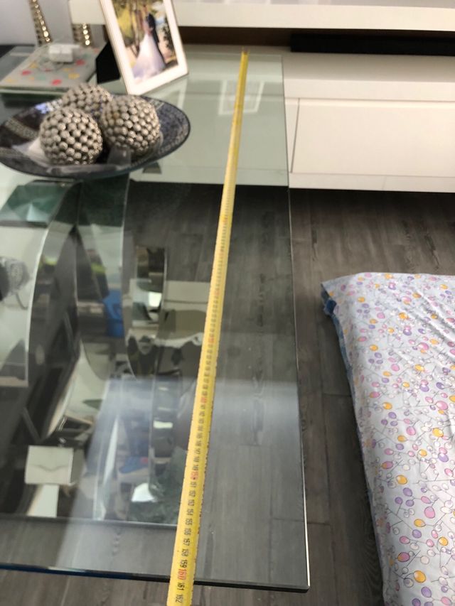 Mesa cristal diseño CC soporte metal