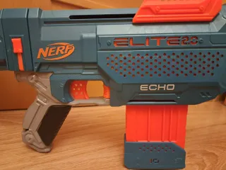 Nerf Elite 2.0 Echo y diana electrónica
