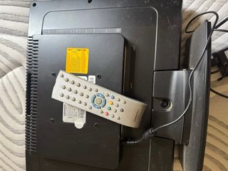 TV Grundig Negra y Plateada 19” con TDT