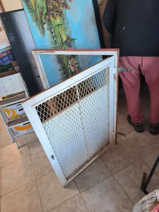 Puerta de registro metálica