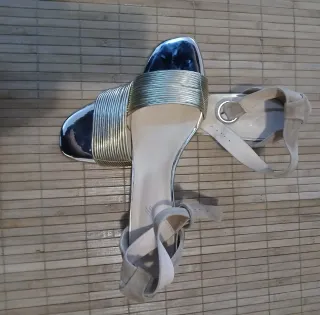 Sandalias de tacón talla 45