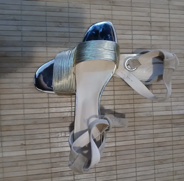 Sandalias de tacón talla 45