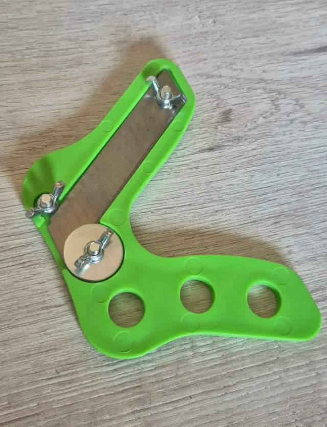 Regla de ángulos ajustable