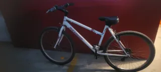 Bicicleta Rockrider Blanca