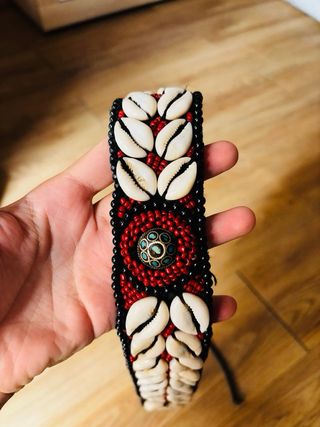 Cinturón Vintage con Conchas y Abalorios