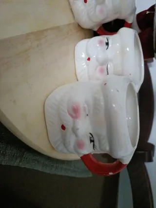 Babbo Natale con 4 tazze