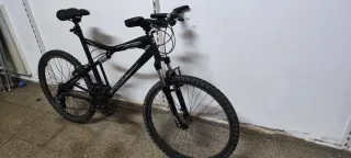 Bicicleta de Montaña Negra