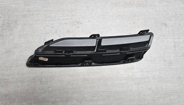 83A807834 EMBELLECEDOR DERECHO PARACHOQUES AUDI Q3