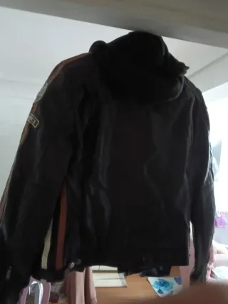 Chaqueta de cuero de moto