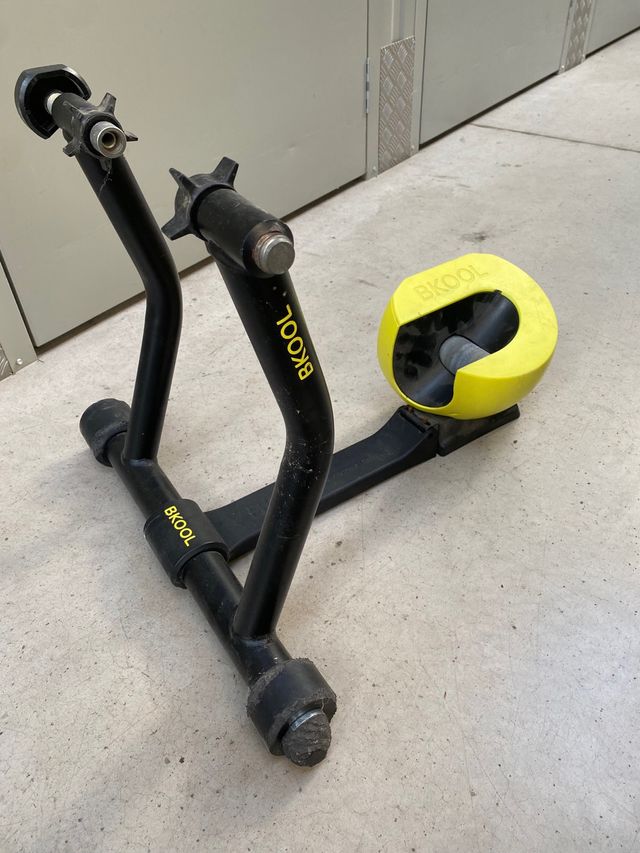 Rodillo Bkool Smart Pro 2 solo recogida Sabadell.