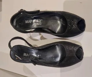 Zapatos de tacón negros