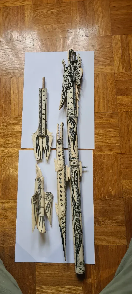 Figura Hueso Indonesia Dragón