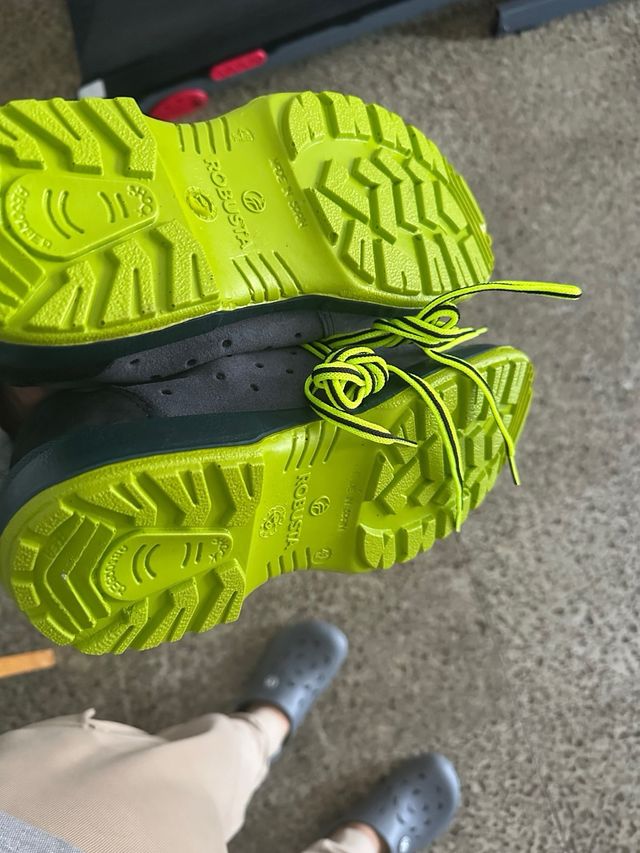 Calzado de seguridad Robusta gris y verde (nuevo)