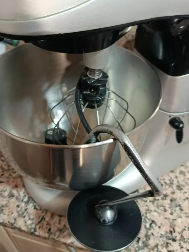 Batidora amasadora orbital 10 vel 3.5L