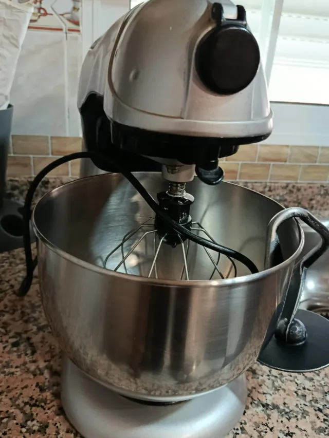 Batidora amasadora orbital 10 vel 3.5L