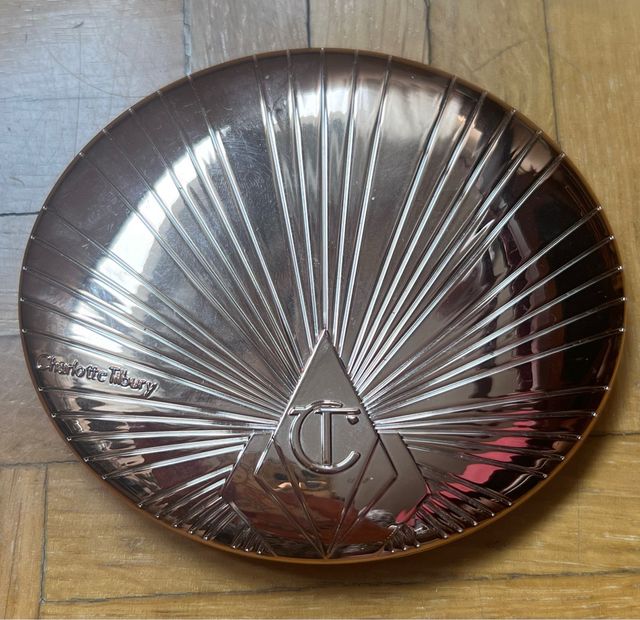 Charlotte Tilbury Airbrush Bronzer Dorado