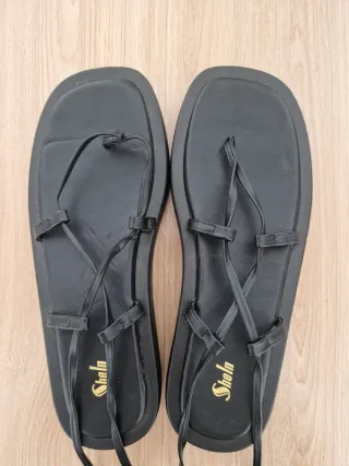 Sandalias negras Shein talla 40