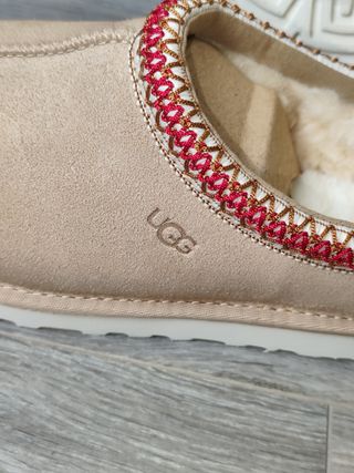 Zuecos UGG Tazzmann Sand Talla 38