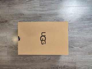 Zuecos UGG Tazzmann Sand Talla 38