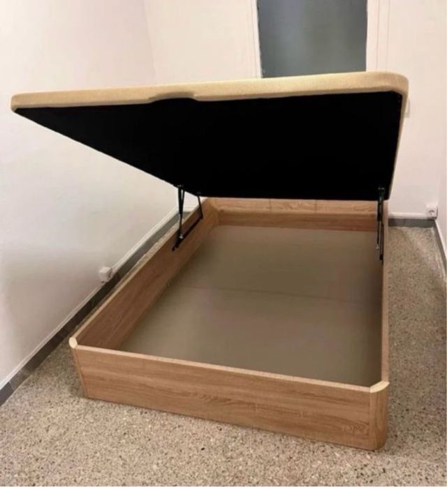 Vendita totale di canapé e materassi