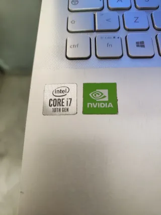 Asus Vivobook Argento/Bianco