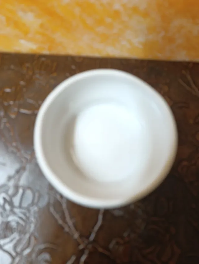 Scatola portagioie in porcellana vintage con fiori rosa