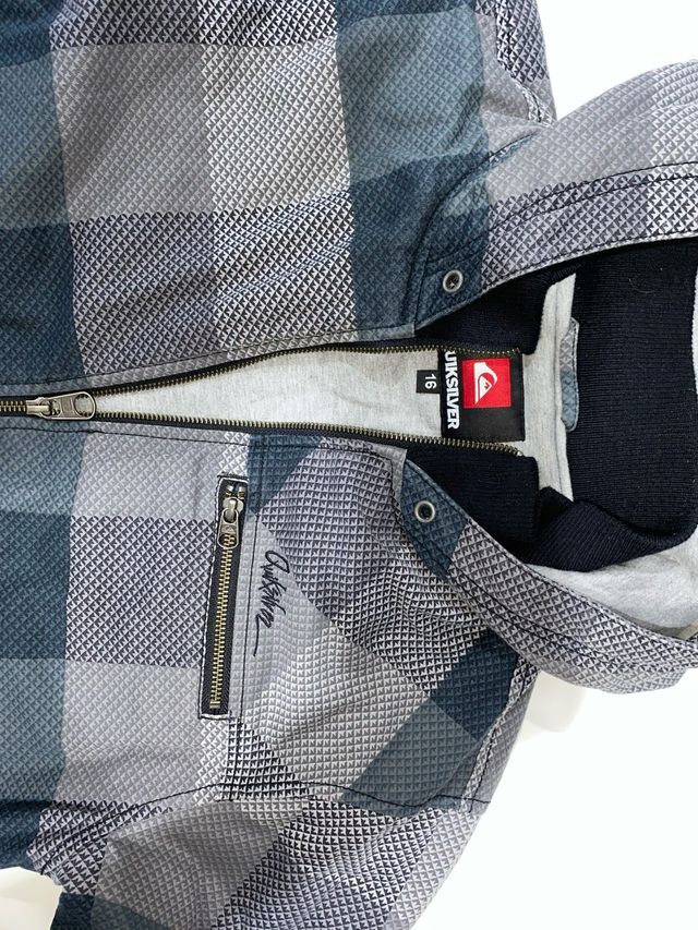 Chaqueta Quiksilver cuadros gris y negro