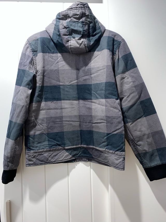 Chaqueta Quiksilver cuadros gris y negro