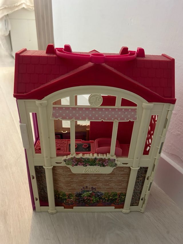 Casa Barbie plegable con asa para transportar