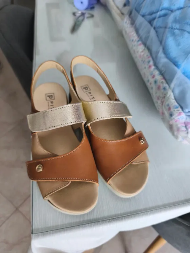 Sandalias Pitti Marrón y Dorado