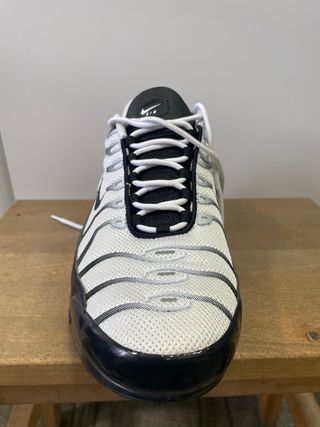 Zapatillas Nike Air Max Plus TN Blancas y Negras