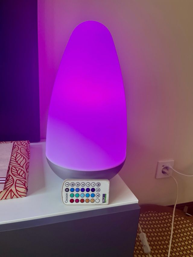 Lámpara multicolor con mando