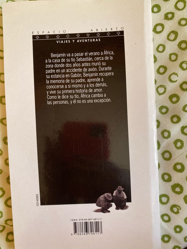 El medallón perdido (Espacio Abierto / Open Spa...