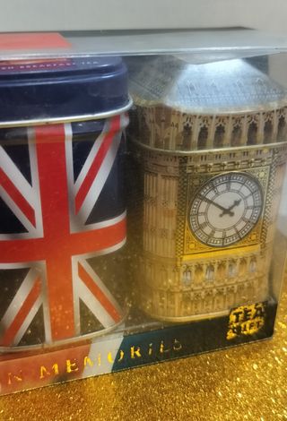 3 Scatole Latta Londra cm 10, mai aperte.