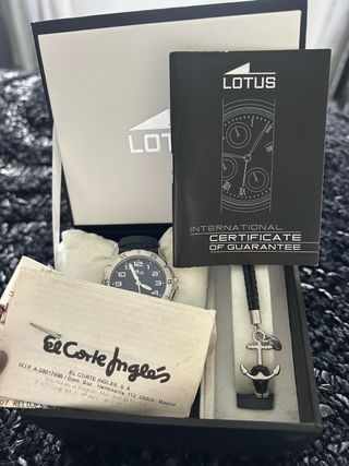 Reloj Lotus para niño
