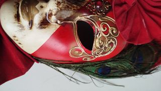 Maschera veneziana originale rossa