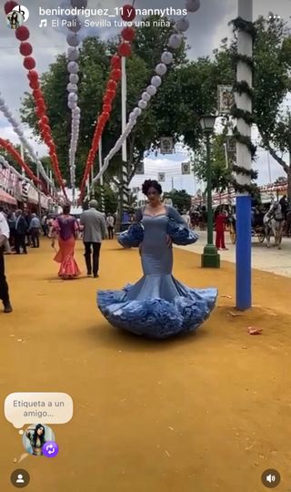 Traje de flamenca 2025 azul