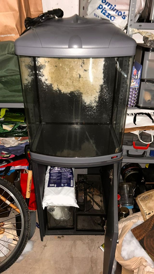 Acuario Marino Grande con Mueble y Accesorios