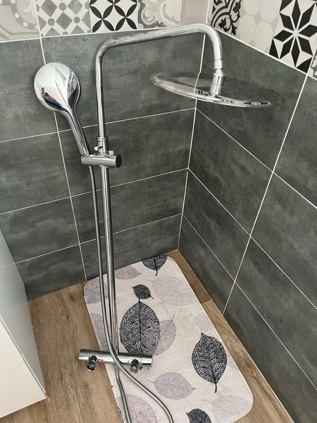 Columna de ducha moderna