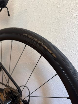 Bicicleta de carretera Giant Contend