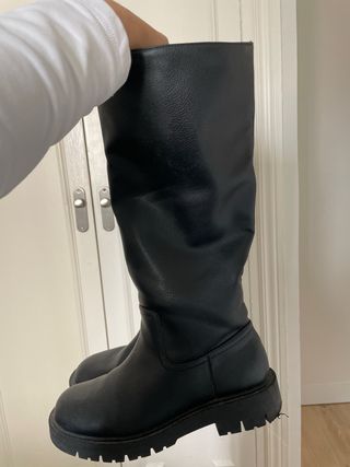 Botas altas Uniqlo negras