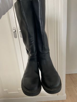 Botas altas Uniqlo negras