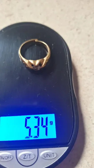 Anillo Oro 18k con Brillante Tallado