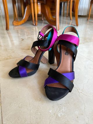 Zapatos de tacón multicolor