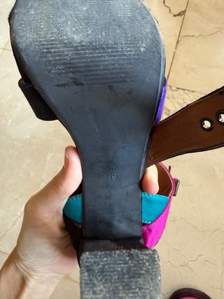 Zapatos de tacón multicolor