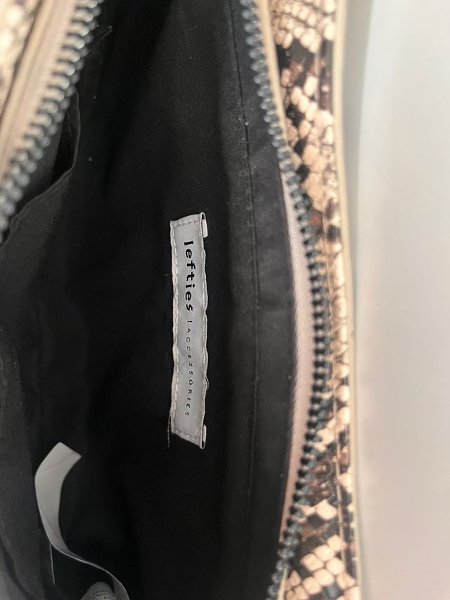 Bolso estampado piel de serpiente