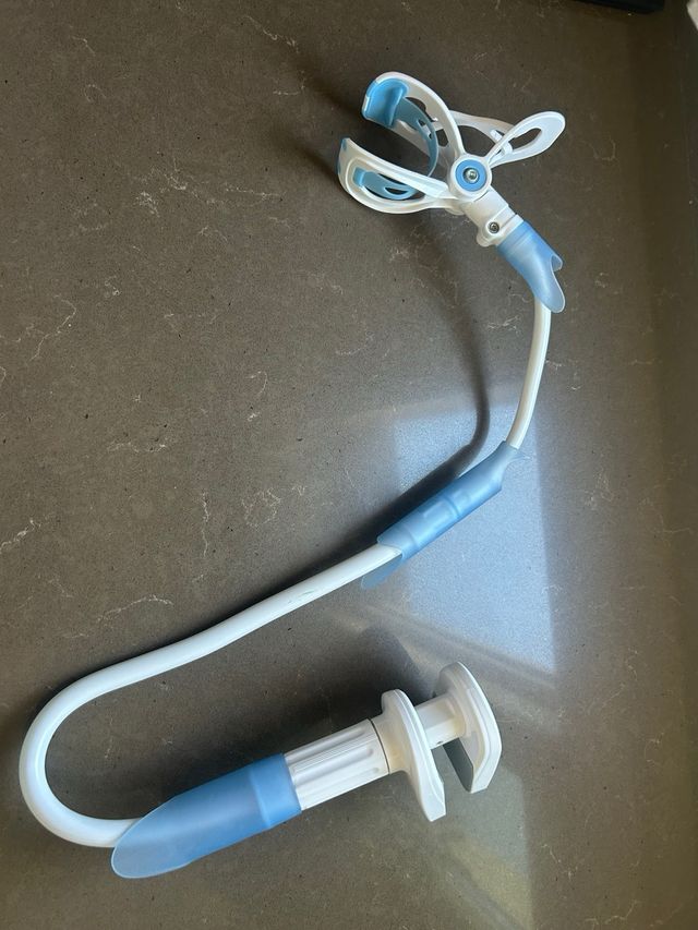 Soporte flexible para cámara vigila bebés