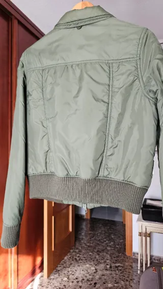Chaqueta ZARA Verde Talla M